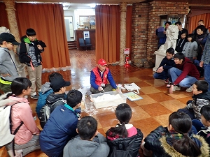 阿蘇火山博物館での演示実験